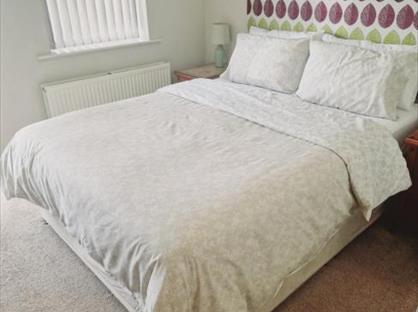 Studio Flat, Tong Road, LS12