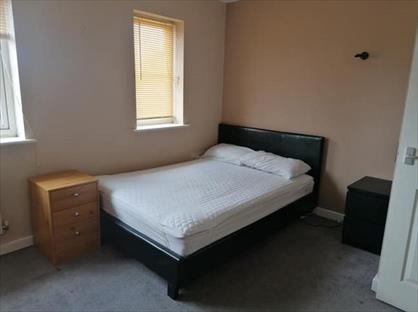 Room in a Shared House, Dirkhill Road, BD7