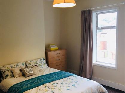 Room in a Shared House, Sandhurst Place, LS8