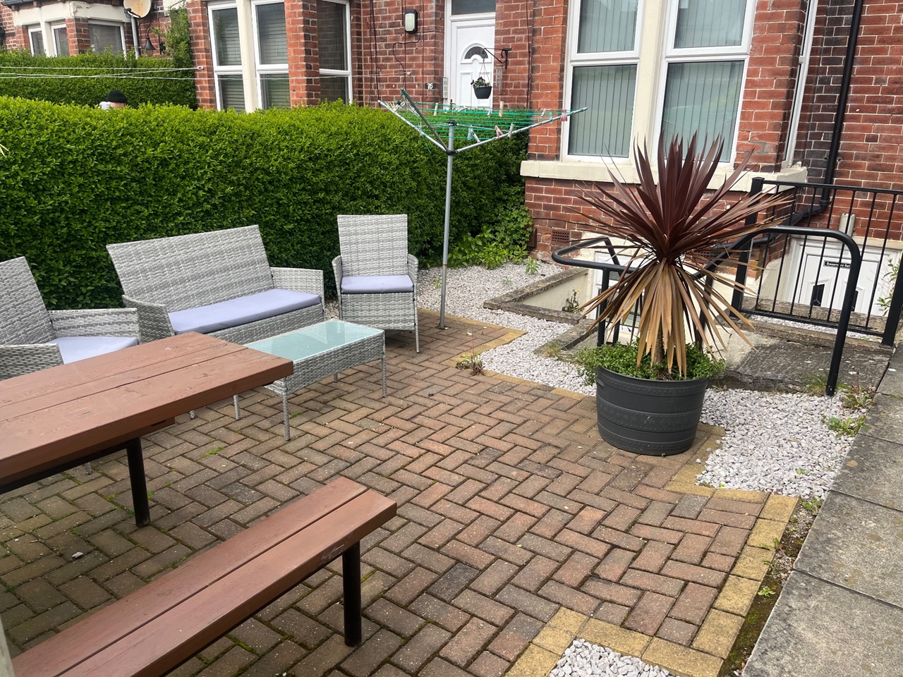 Leeds 1 Bed Flat, Leeds, LS15 To Rent Now for £675.00 p/m