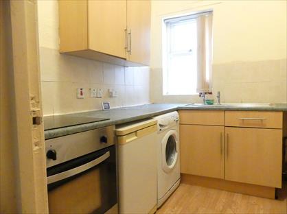 1 Bed Flat, Great Clowes Street, M7