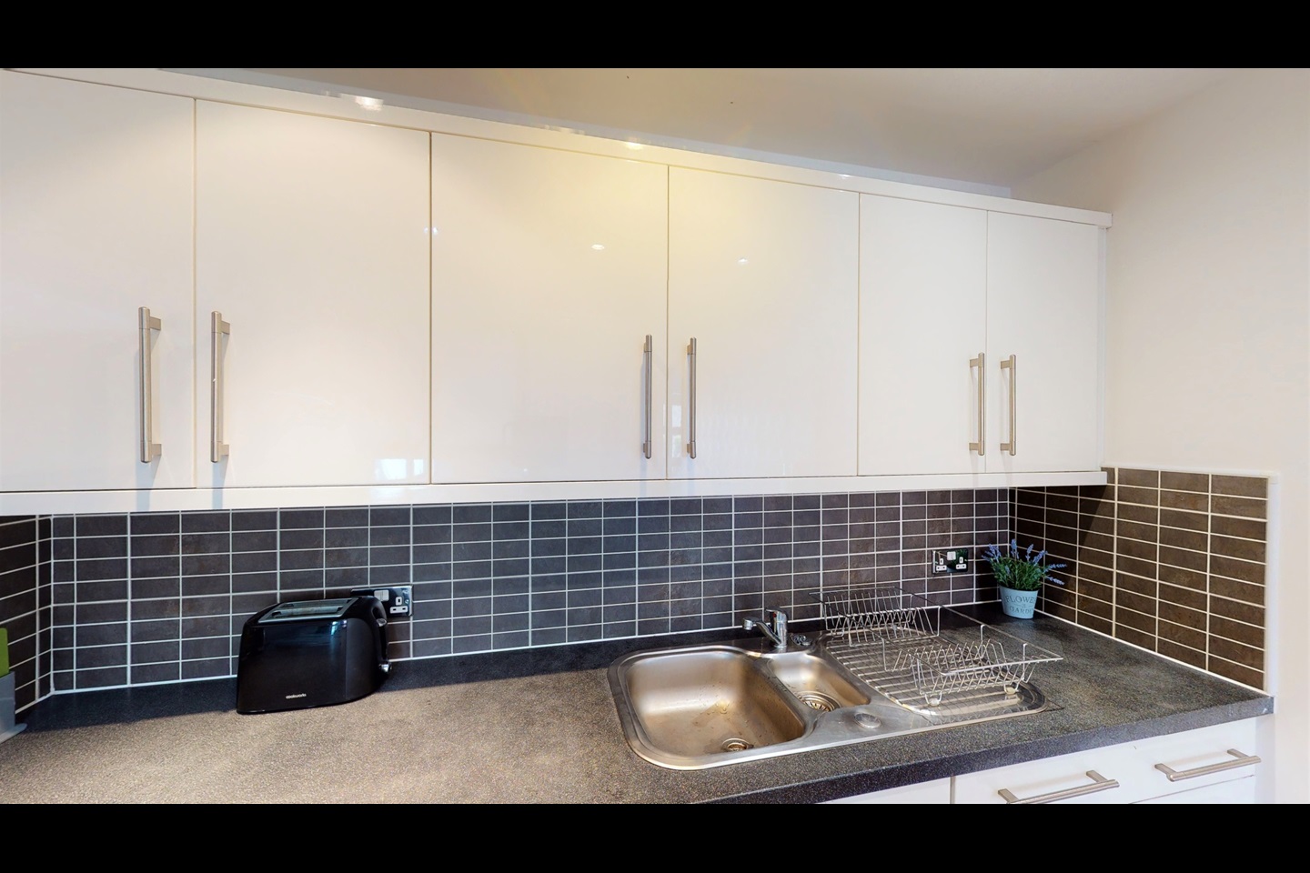 Additional image 4 of 2 Bed Flat, Colquitt Street, L1, N1 7GU