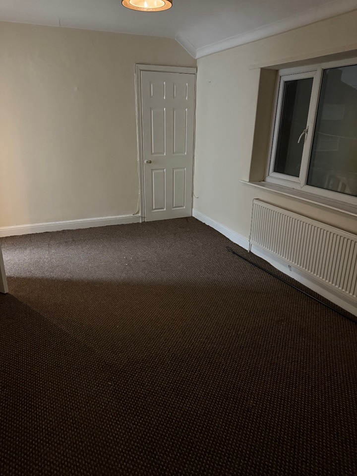 Leeds 2 Bed Terraced House, Waveney Road, LS12 To Rent Now for £800