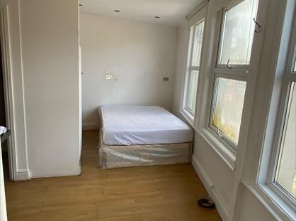 Studio Flat, High Road, NW10