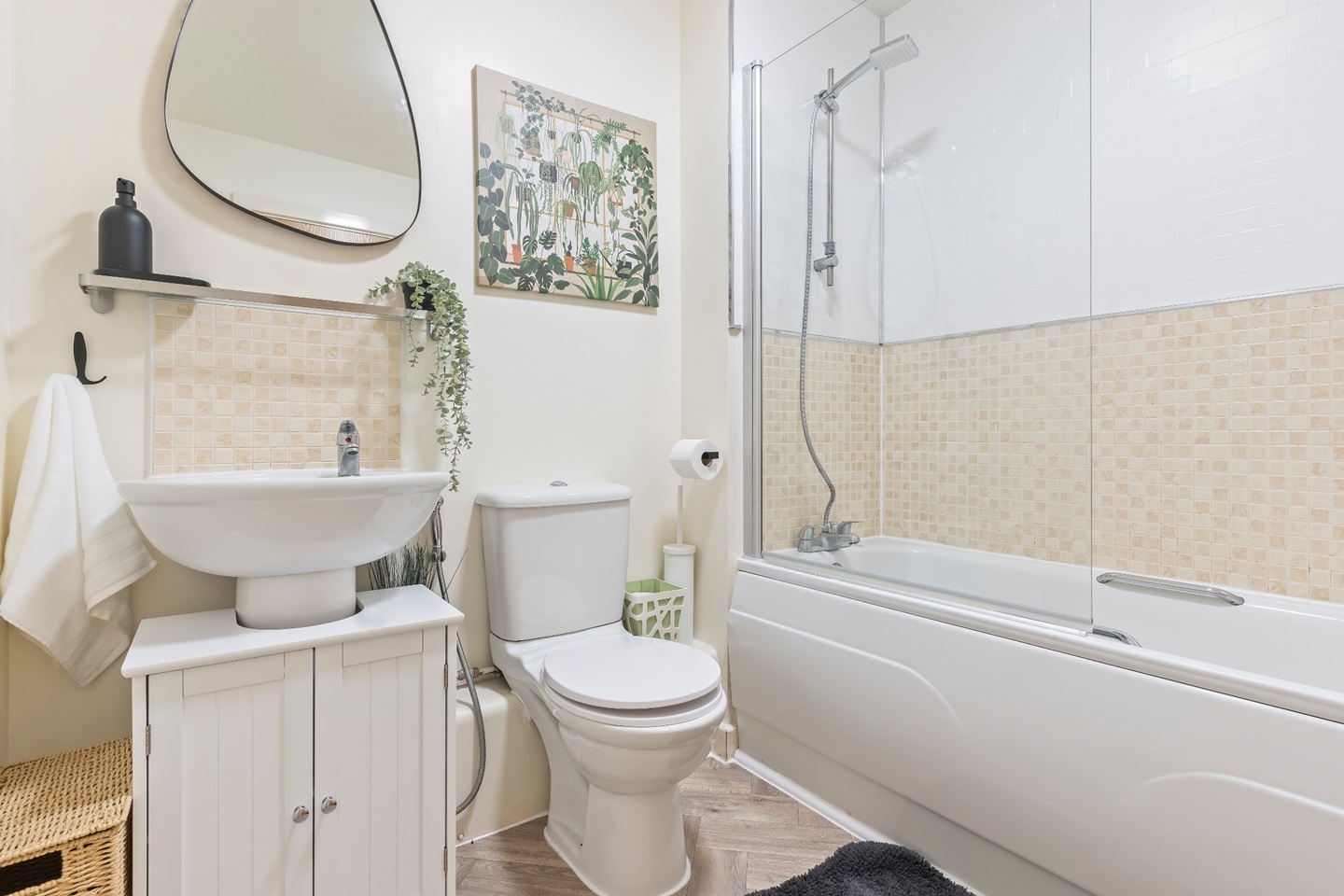 Coventry 2 Bed Flat, Beauchamp House, CV1 To Rent Now for £2,350.00 p/m