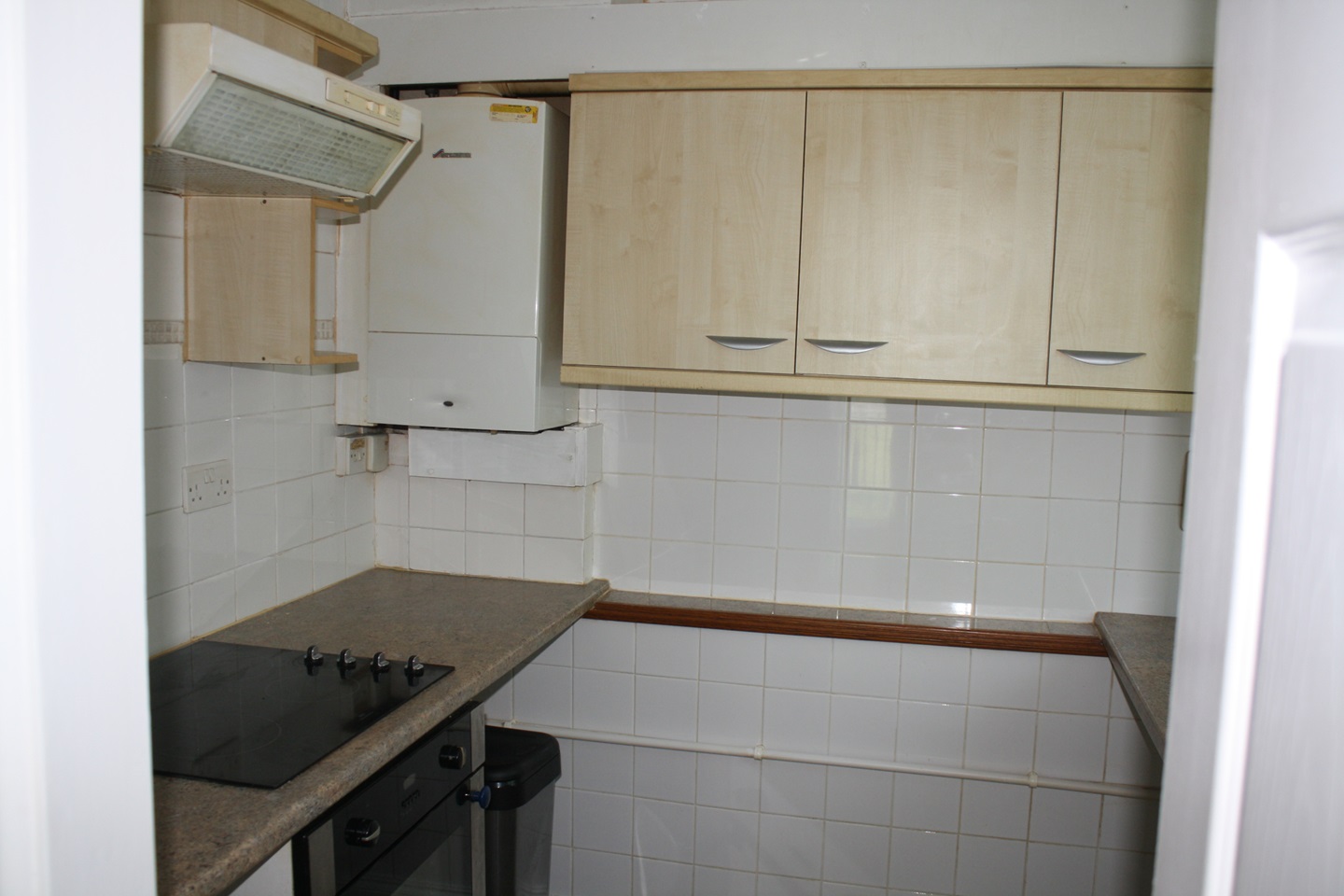 Bracknell Studio Flat, Ladybank, RG12 To Rent Now for £795.00 p/m