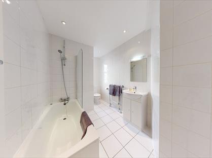 Studio Flat, Hay Hill, W1J