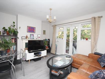 2 Bed Flat, Bracklyn Court, N1
