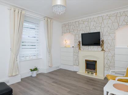 1 Bed Flat, Ground Floor, AB10