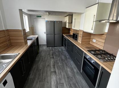 Room in a Shared House, De Grey Street, HU5