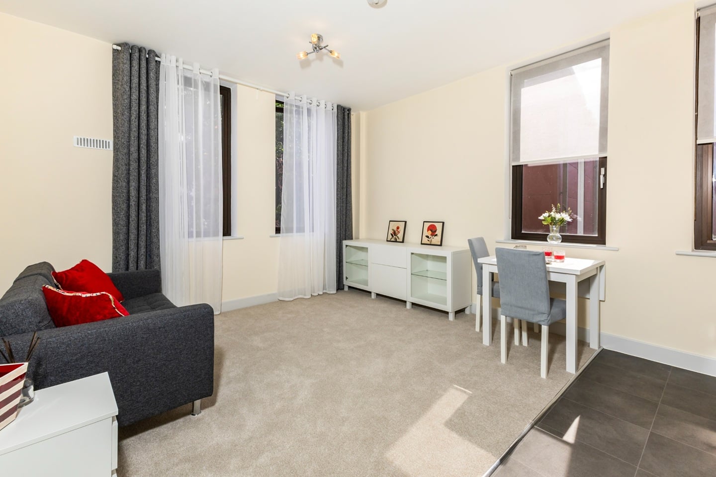 1 Bed Flat, East Street, RG1