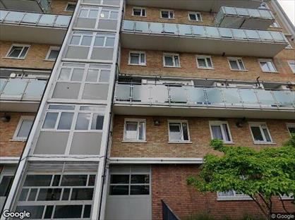 Studio Flat, Langdon House, E14