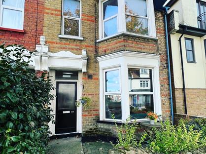 2 Bed Flat, Pall Mall, SS9