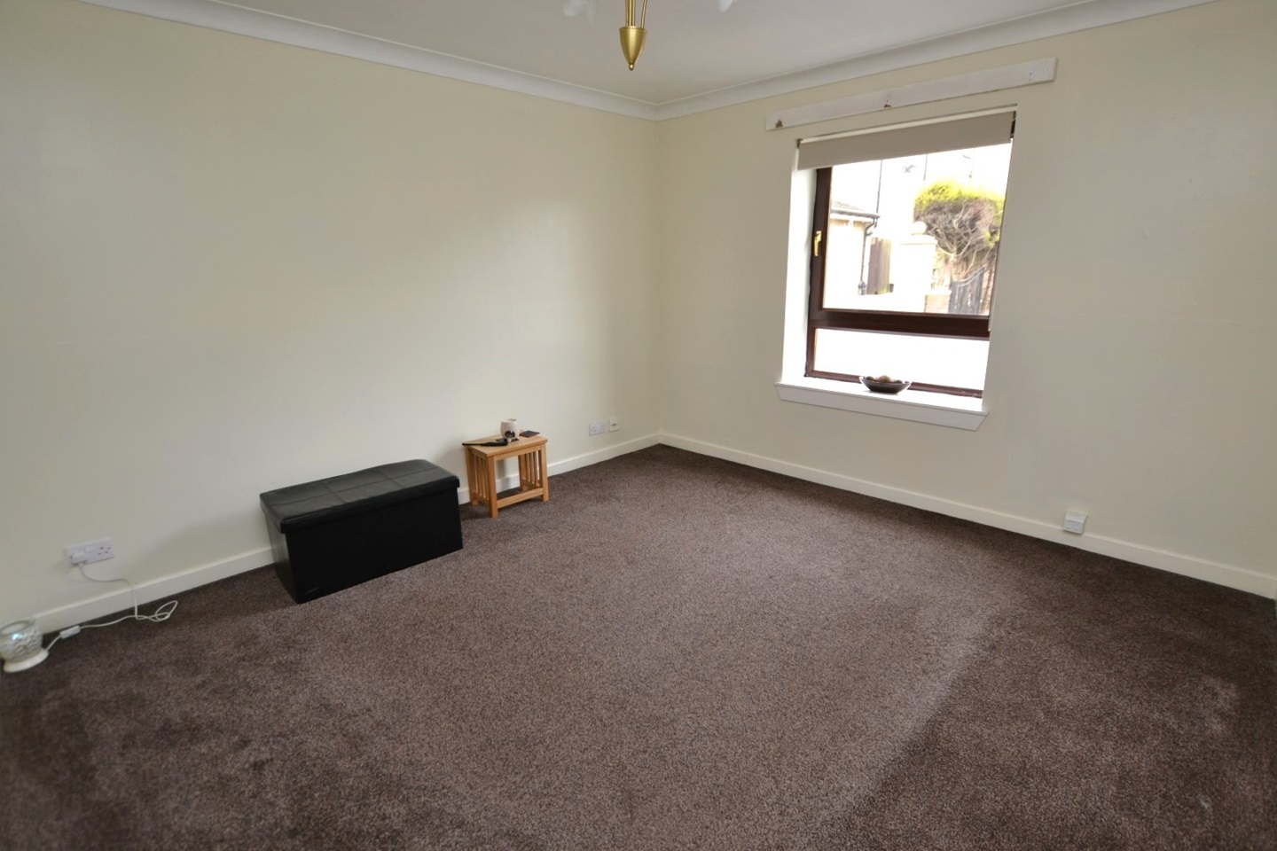 Larkhall 1 Bed Flat, Wellgate Street, ML9 To Rent Now for £400.00 p/m