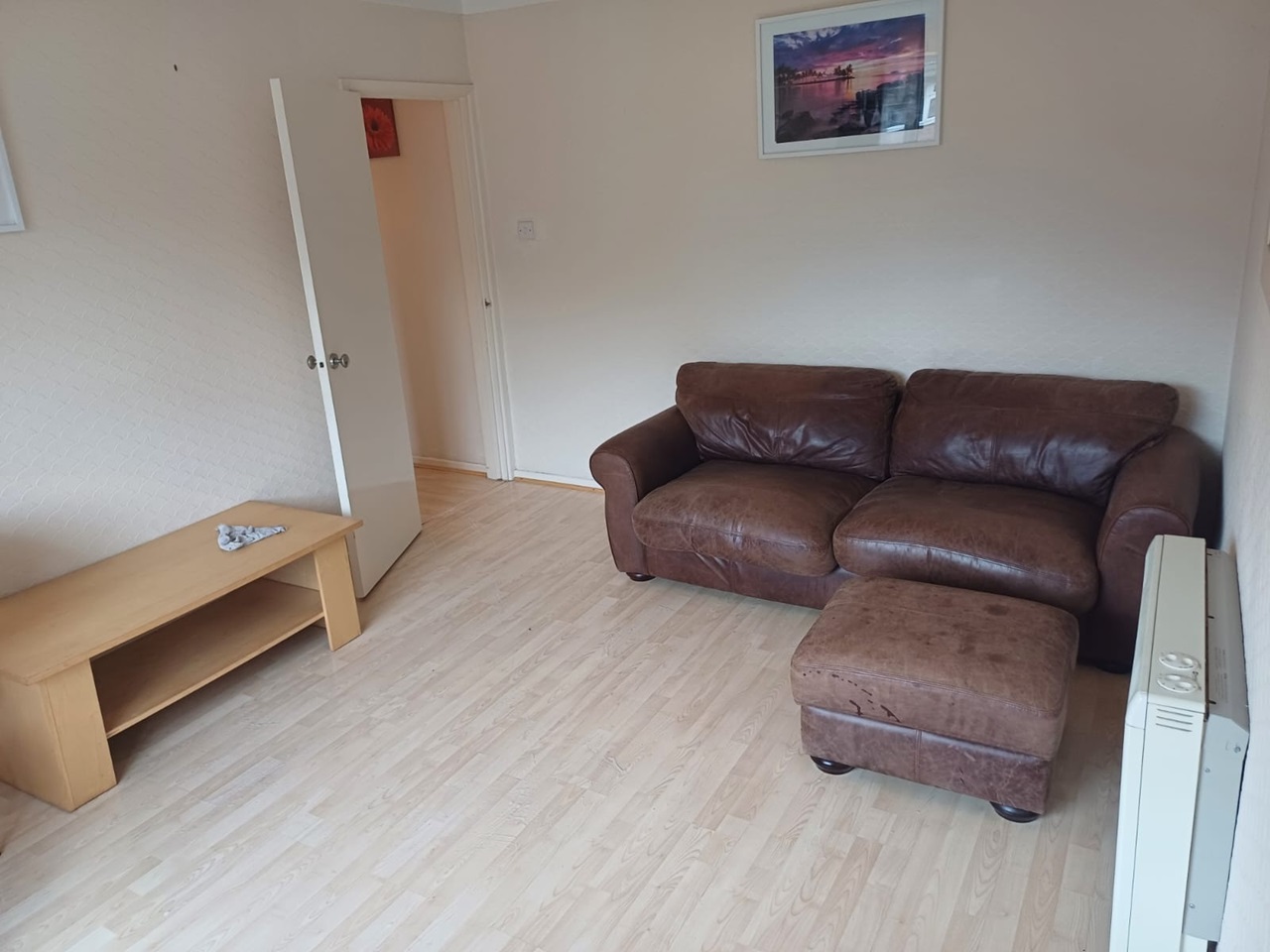 Sale 1 Bed Flat, Wardle Court, M33 To Rent Now for £750.00 p/m