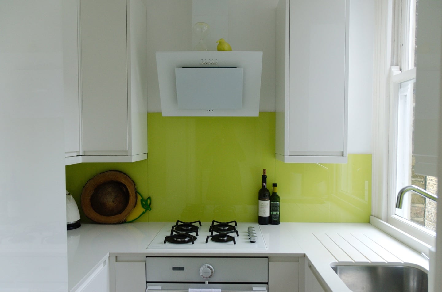 2 Bed Flat, Albert Palace Mansions, SW11 photo 5