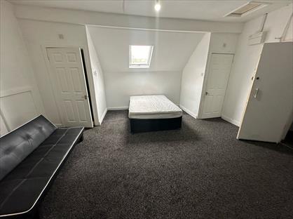 Studio Flat, Slade Road, B23