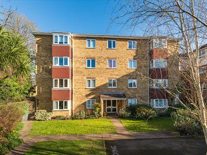 1 Bed Flat, Galsworthy  Rd, KT2