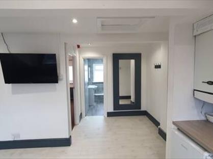 1 Bed Flat, Canton, CF5