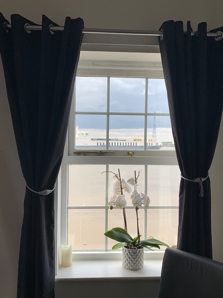 Greenhithe 2 Bed Flat, Frobisher Way, DA9 To Rent Now for £1,595.00 p/m