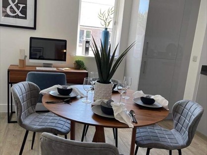 2 Bed Flat, Anna Sewell Way, PO19