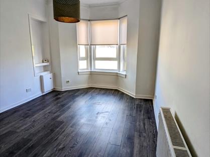 2 Bed Flat, Mckerrell Street, PA1