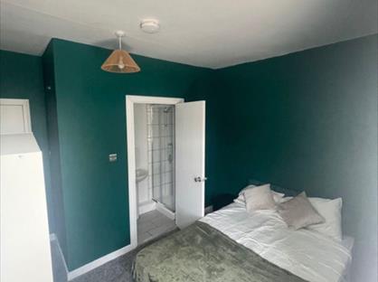 Room in a Shared House, Blackmoorfoot Road, HD4