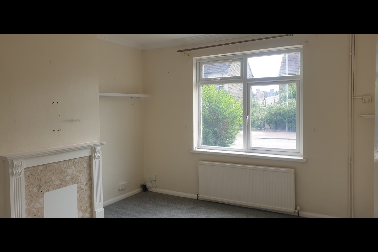 Dagenham 2 Bed Terraced House, Ford Road, RM10 To Rent Now for £