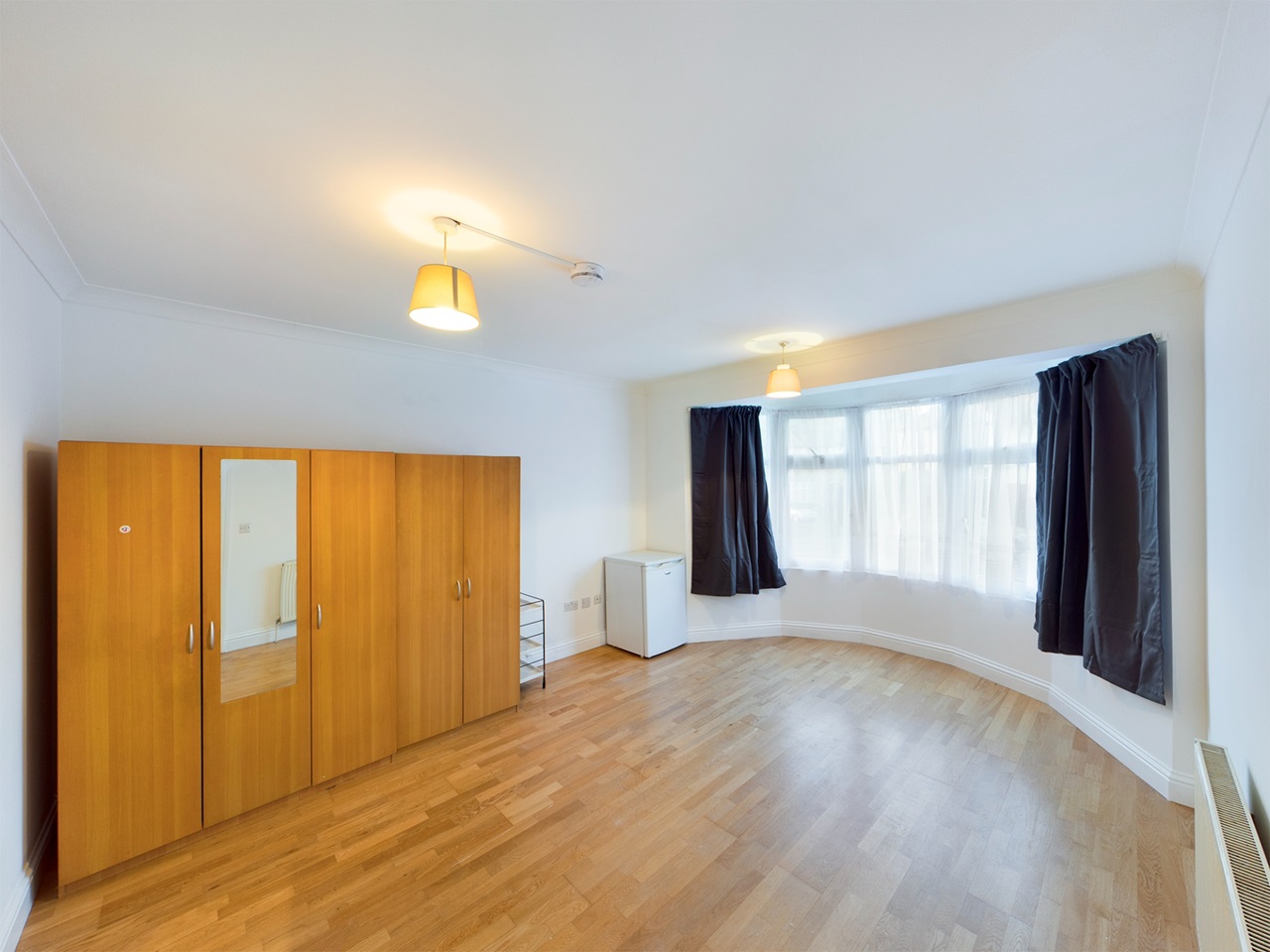 London Room in a Shared House, Dollis Hill Lane, NW2 To Rent Now