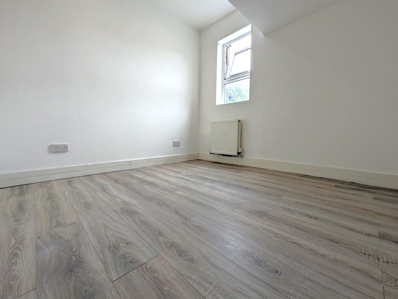 London 1 Bed Flat, High Road Leytonstone, E11 To Rent Now for £