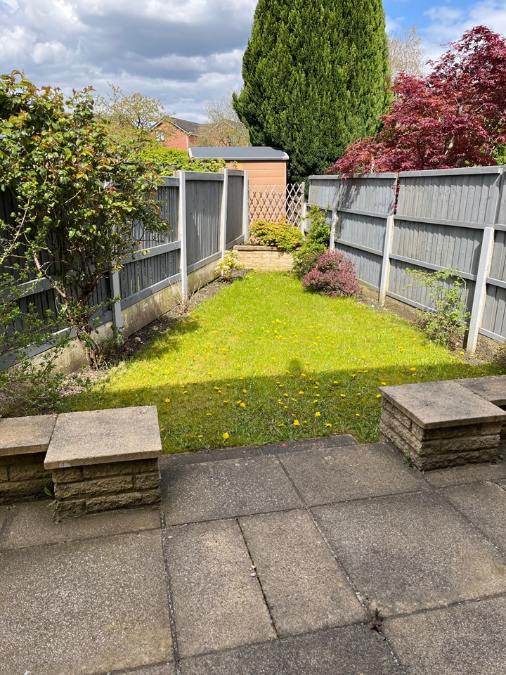 Irlam, Manchester 3 Bed SemiDetached House, Ferryhill Road, M44 To Rent Now for £1,075.00 p/m