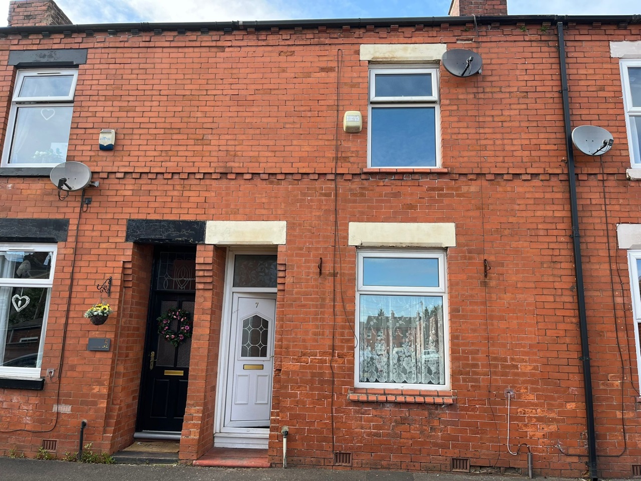 Failsworth, Manchester 2 Bed Terraced House, Florence Street, M35