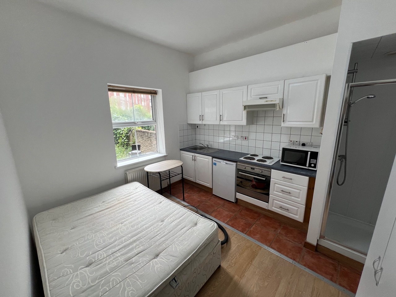 London Bedsit, Crayford Road, N7 To Rent Now for £800.00 p/m