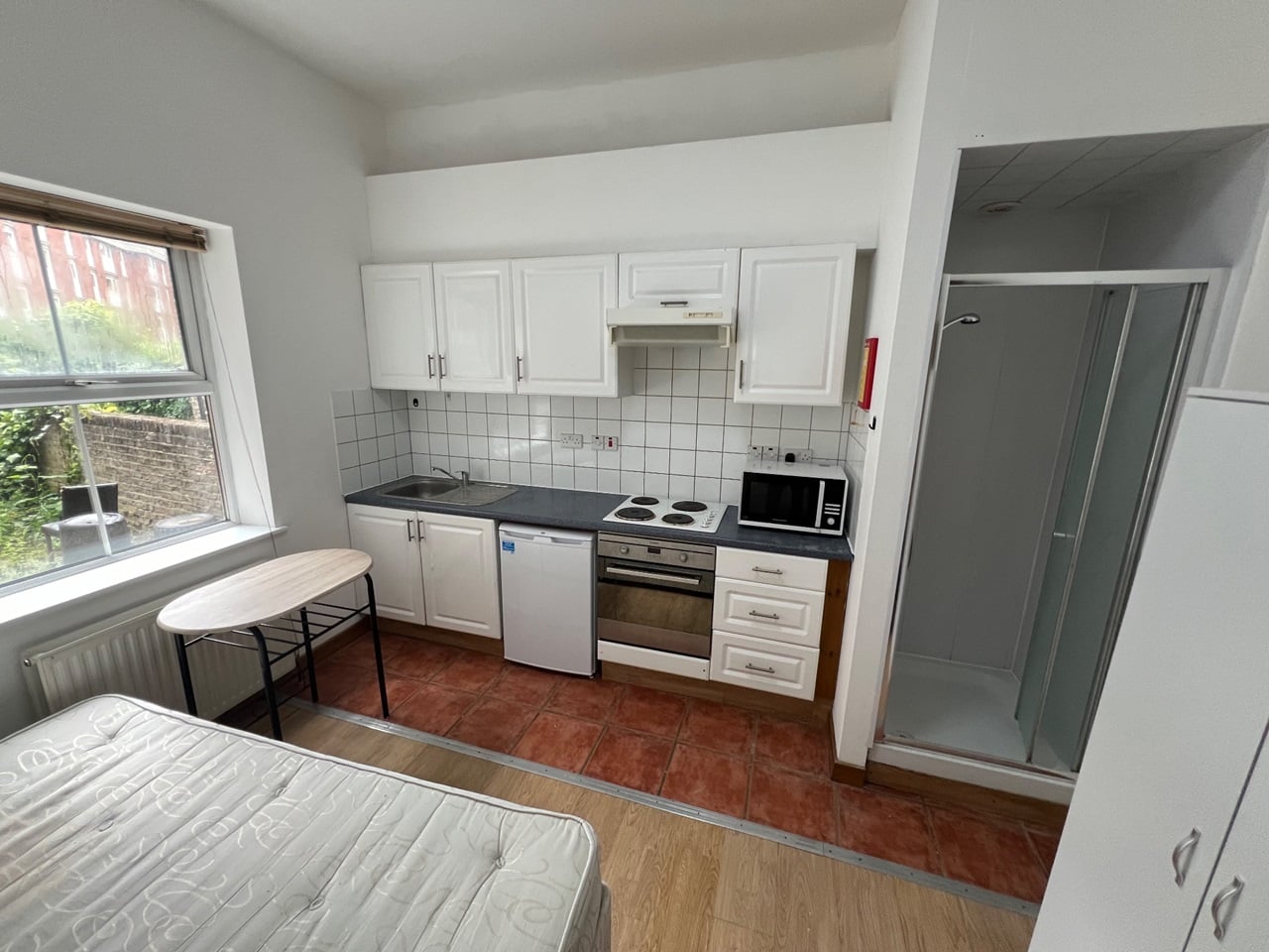 Bedsit, Crayford Road, N7 photo 3