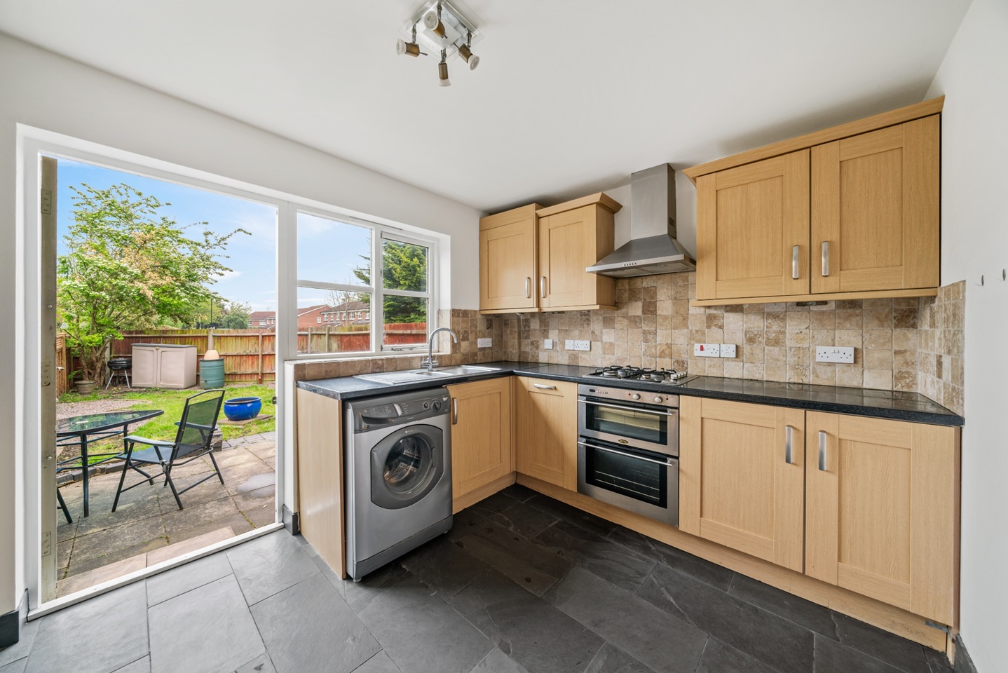 London 2 Bed End Terrace, Edward Tyler Road, SE12 To Rent Now for £1,850.00 p/m