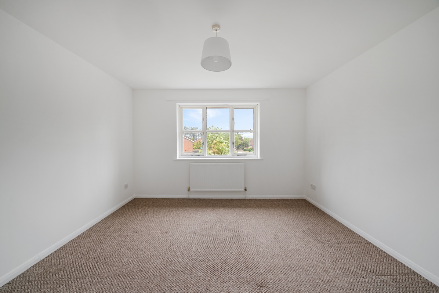 London 2 Bed End Terrace, Edward Tyler Road, SE12 To Rent Now for £1,850.00 p/m