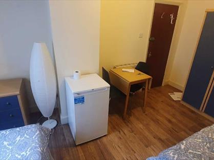 Bedsit, Cranhurst Road, NW2