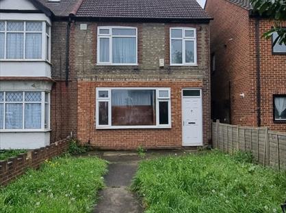 2 Bed Flat, Hall Lane, E4