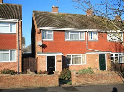 3 bed terraced house for rent in 3 Bed End Terrace, Aintree Close, RG14