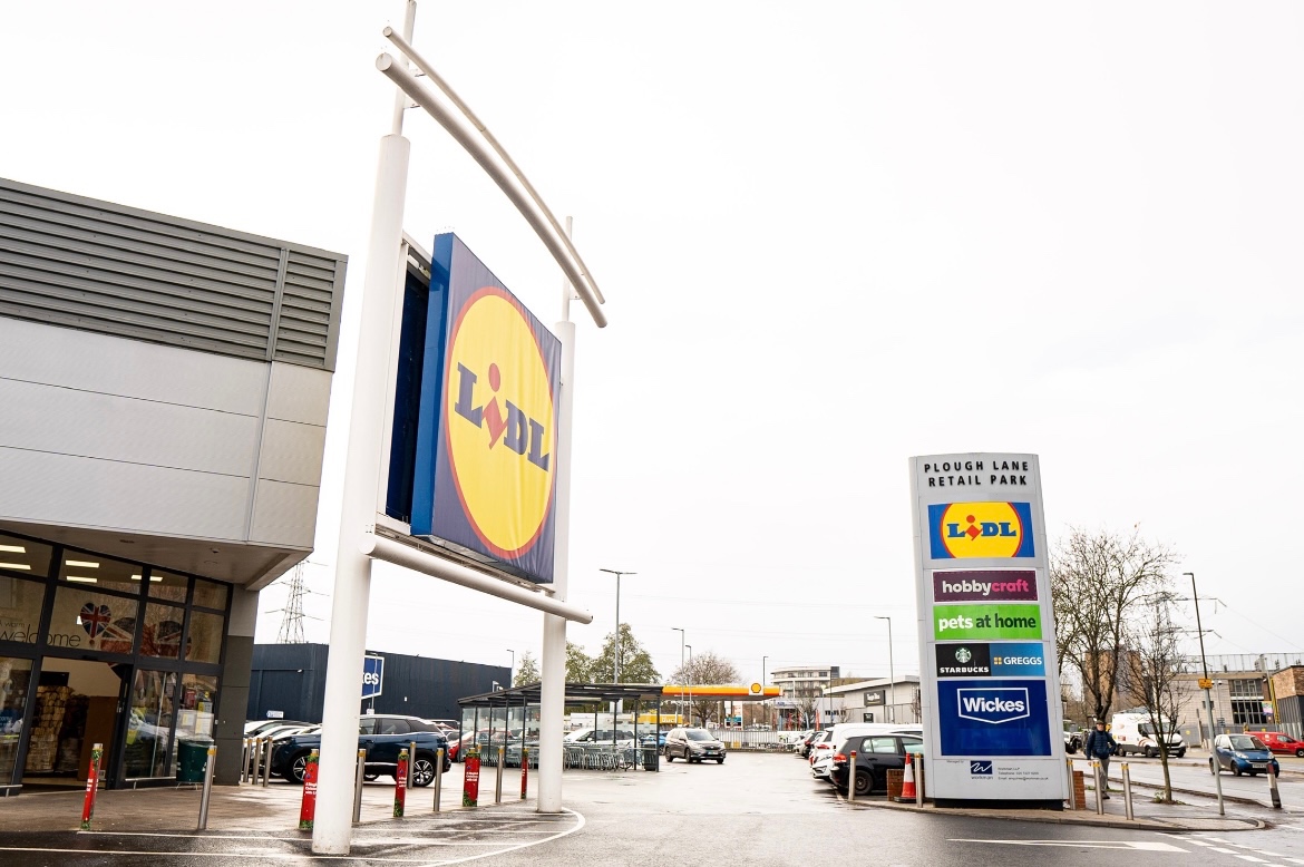 London 2 Bed Flat, Haydons Road, SW19 To Rent Now for £2,200.00 p/m