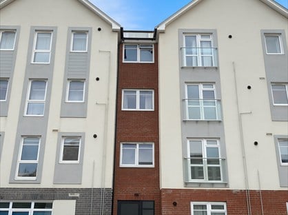 2 Bed Flat, Poole, BH15