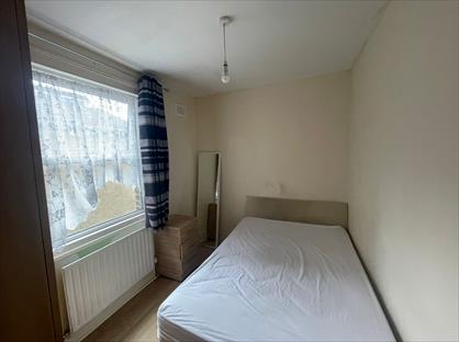 Room in a Shared House, Northwood Road, CR7