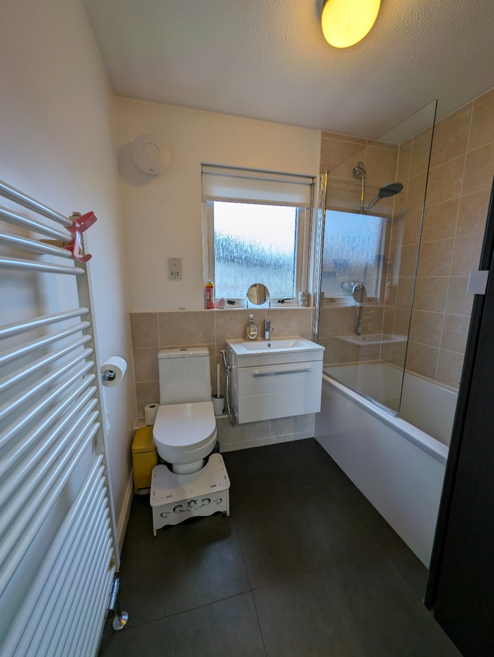 Edinburgh 2 Bed Flat, Easter Hermitage, EH6 To Rent Now for £1,400.00 p/m