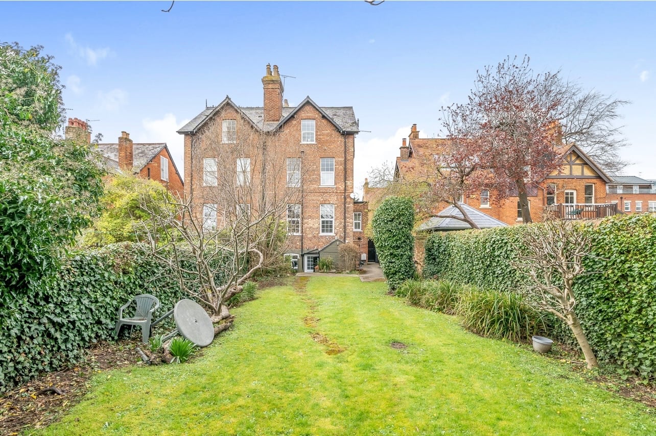 1 Bed Penthouse, Stanley Road, OX4