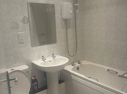 2 Bed Maisonette, Aldersley Road, WV6