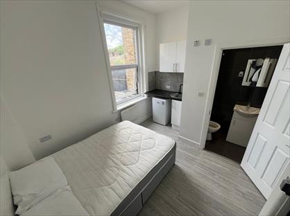 Room in a Shared Flat, Staplehurst Road, SE13