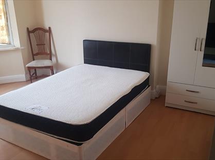 Room in a Shared House, Mayfield Road, CR7