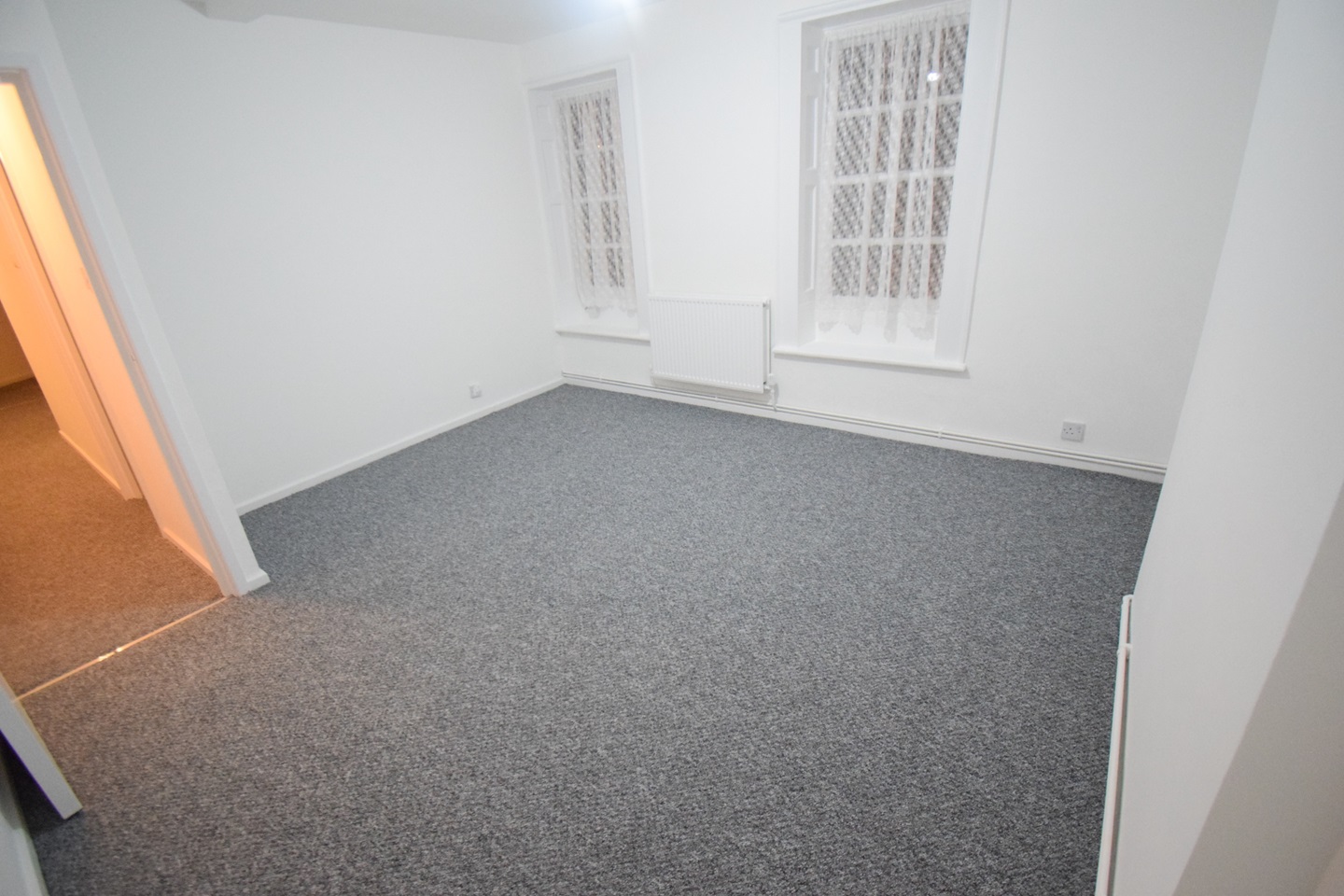 St. Mary Cray, Orpington 2 Bed Flat, Rowlands Manor, BR5 To Rent