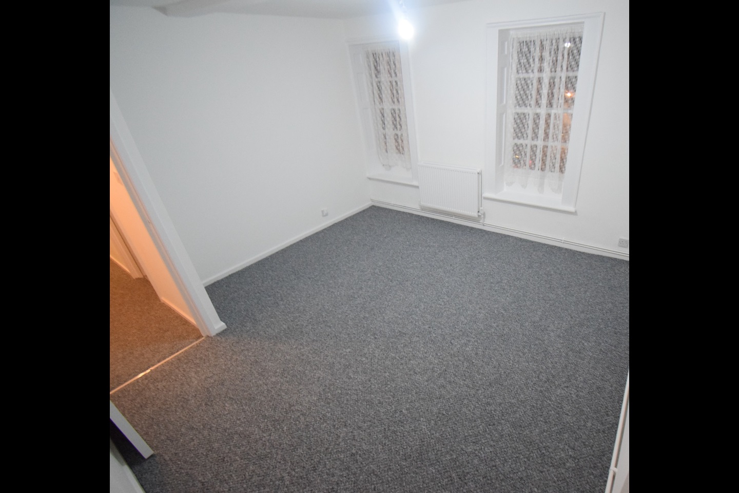 St. Mary Cray, Orpington 2 Bed Flat, Rowlands Manor, BR5 To Rent