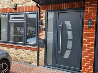 6 Bed Semi-Detached House, Marlborough Road, TW15